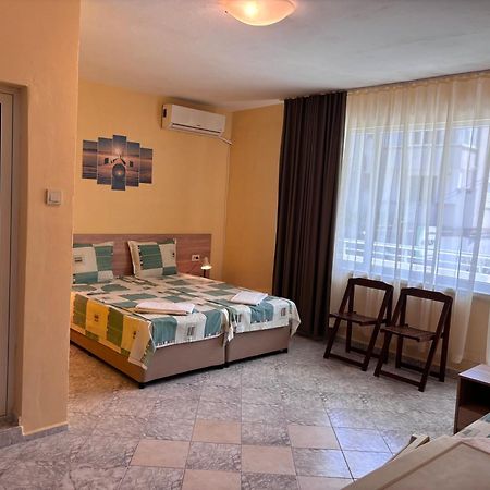 Guest House Nikolovi Lozenets Exterior foto