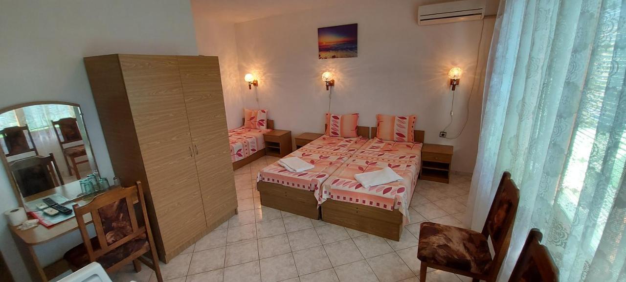Guest House Nikolovi Lozenets Exterior foto