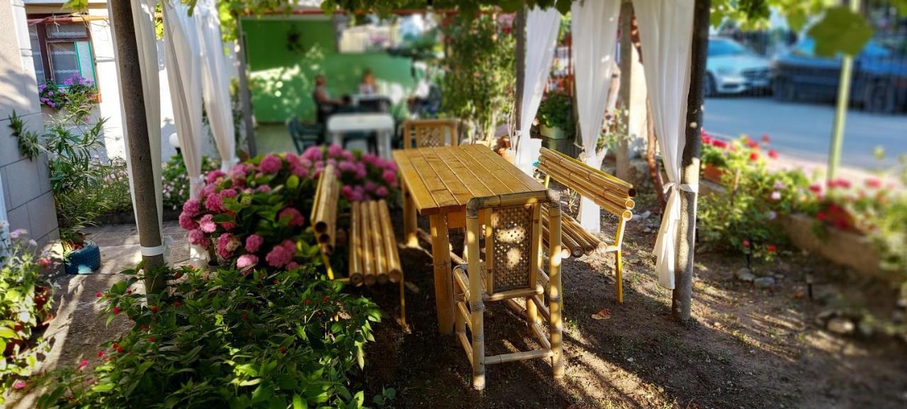 Guest House Nikolovi Lozenets Exterior foto