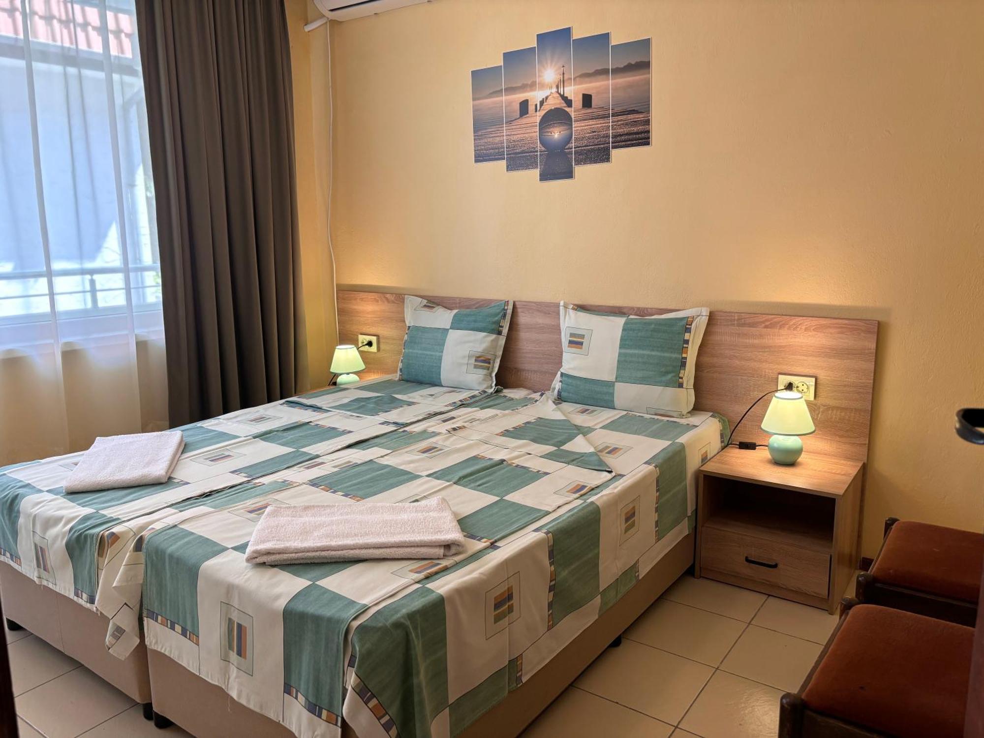 Guest House Nikolovi Lozenets Exterior foto