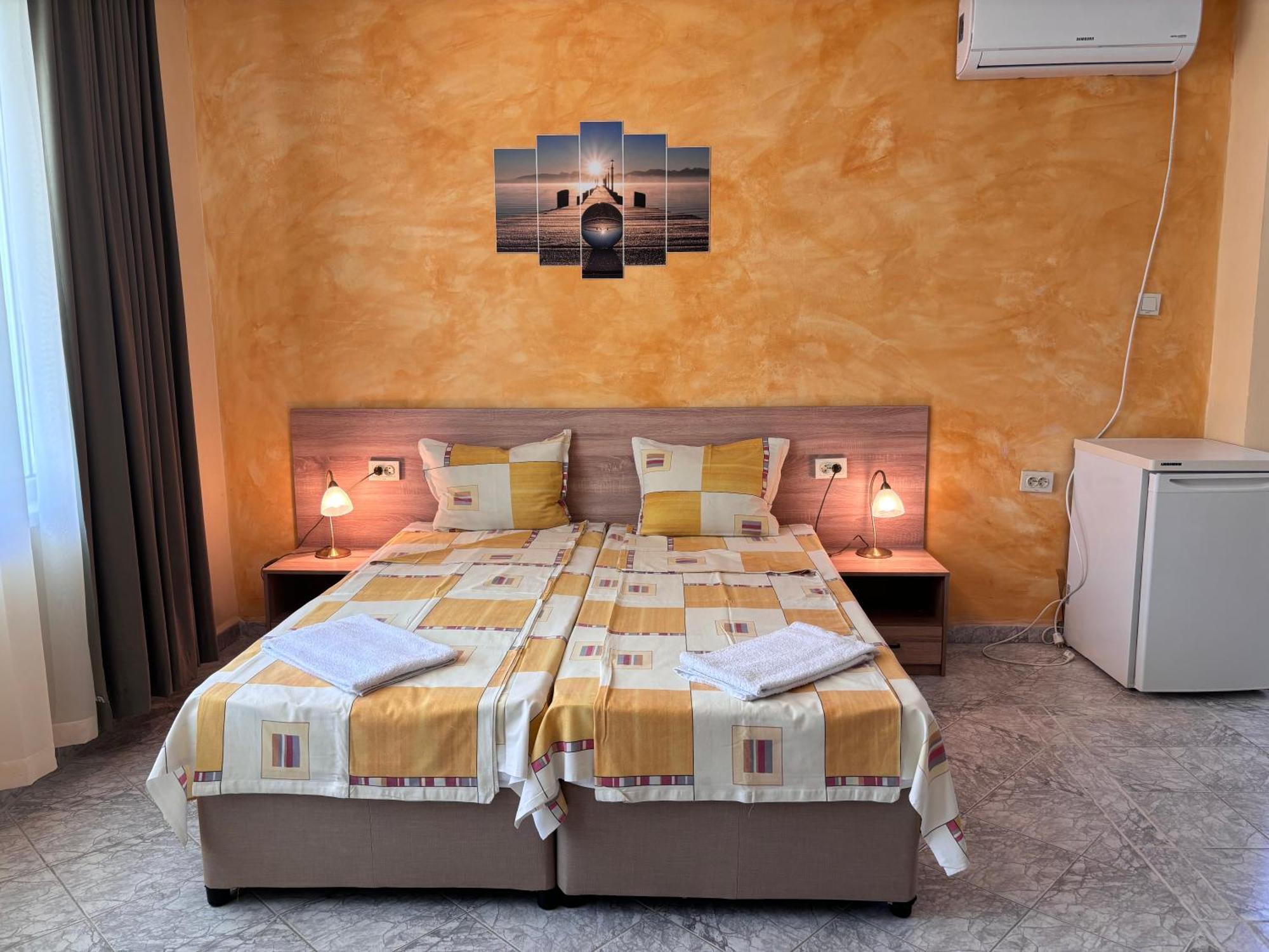 Guest House Nikolovi Lozenets Exterior foto