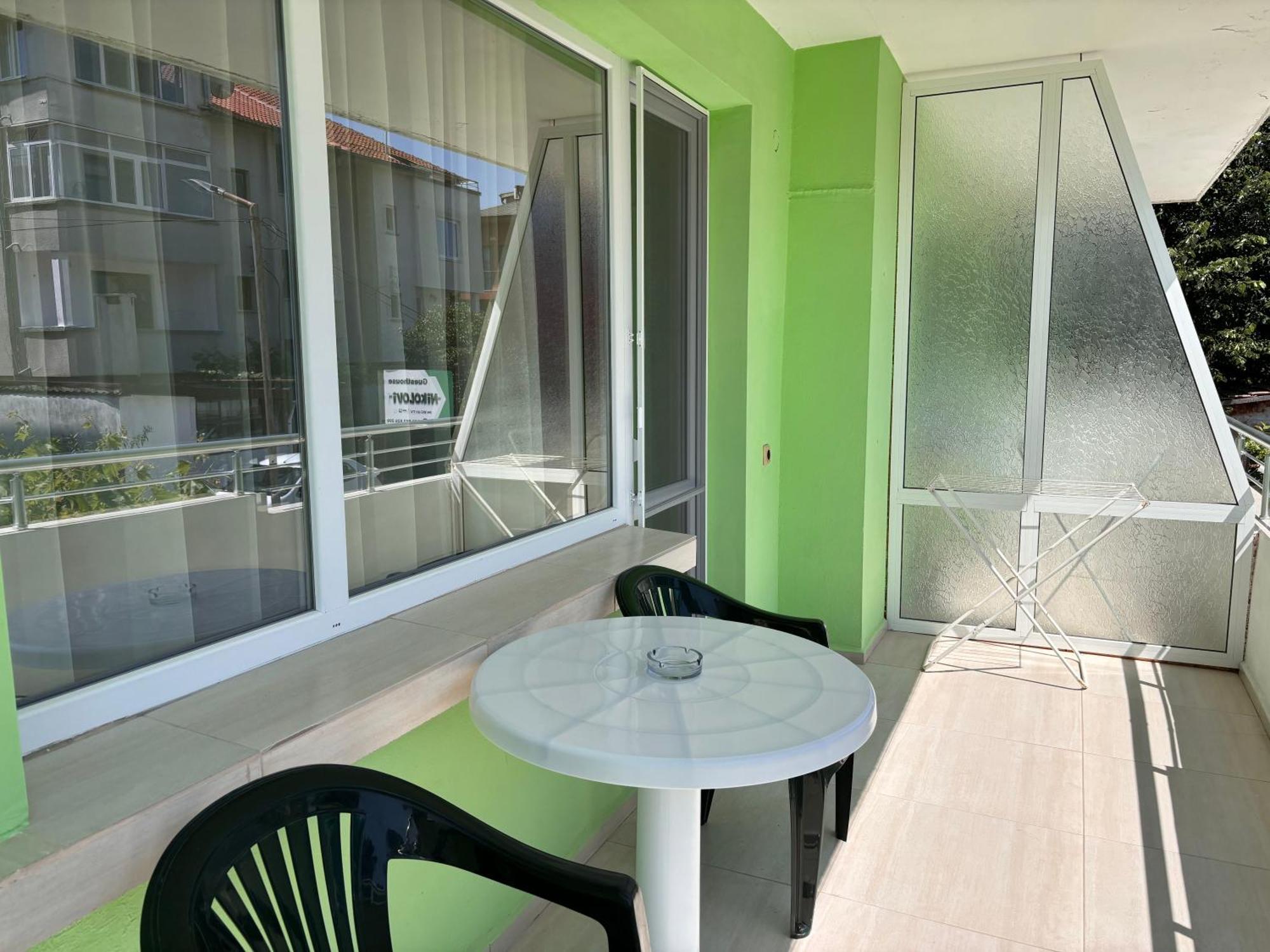 Guest House Nikolovi Lozenets Exterior foto